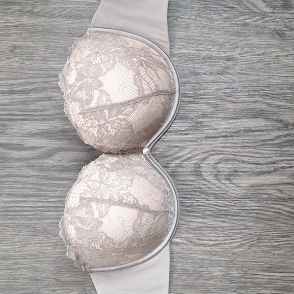 Strapless Beige Lace Bra - Picture 2 of 12